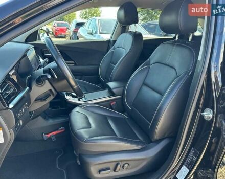 Черный Киа Niro, объемом двигателя 0 л и пробегом 80 тыс. км за 23400 $, фото 2 на Automoto.ua