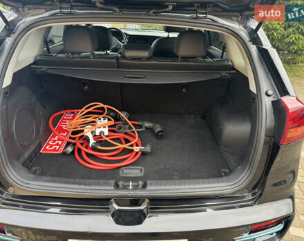 Чорний Кіа Niro, об'ємом двигуна 0 л та пробігом 164 тис. км за 18400 $, фото 31 на Automoto.ua