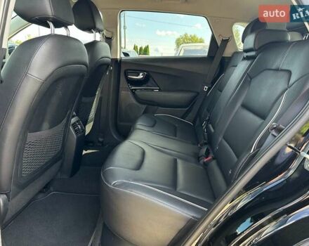 Черный Киа Niro, объемом двигателя 0 л и пробегом 80 тыс. км за 23400 $, фото 64 на Automoto.ua