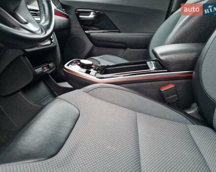 Черный Киа Niro, объемом двигателя 0 л и пробегом 65 тыс. км за 20800 $, фото 23 на Automoto.ua