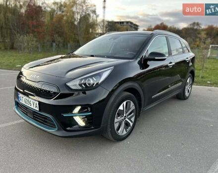 Черный Киа Niro, объемом двигателя 0 л и пробегом 121 тыс. км за 18999 $, фото 5 на Automoto.ua