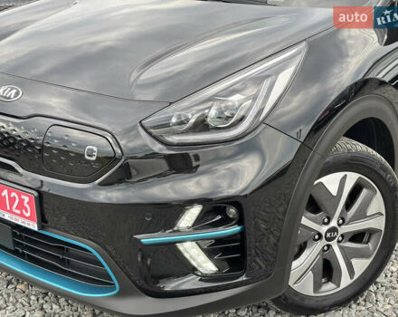 Черный Киа Niro, объемом двигателя 0 л и пробегом 62 тыс. км за 21999 $, фото 8 на Automoto.ua