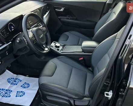 Черный Киа Niro, объемом двигателя 0 л и пробегом 121 тыс. км за 18999 $, фото 27 на Automoto.ua