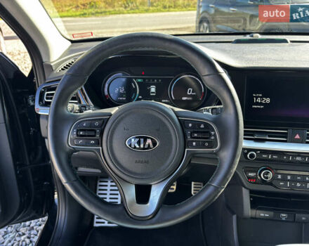 Черный Киа Niro, объемом двигателя 0 л и пробегом 59 тыс. км за 23900 $, фото 13 на Automoto.ua