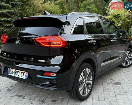 Чорний Кіа Niro, об'ємом двигуна 0 л та пробігом 123 тис. км за 17899 $, фото 26 на Automoto.ua