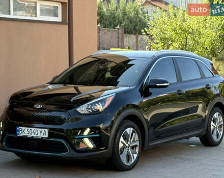 Черный Киа Niro, объемом двигателя 0 л и пробегом 78 тыс. км за 17999 $, фото 2 на Automoto.ua