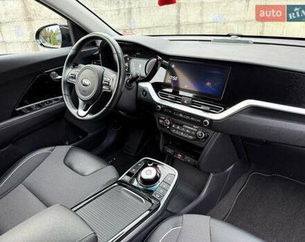 Черный Киа Niro, объемом двигателя 0 л и пробегом 80 тыс. км за 21899 $, фото 33 на Automoto.ua