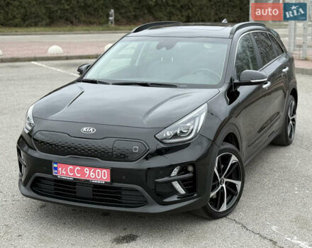 Чорний Кіа Niro, об'ємом двигуна 0 л та пробігом 71 тис. км за 22400 $, фото 17 на Automoto.ua