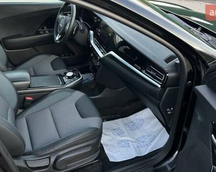 Черный Киа Niro, объемом двигателя 0 л и пробегом 121 тыс. км за 18999 $, фото 33 на Automoto.ua