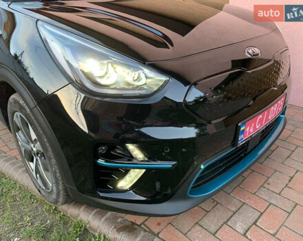 Черный Киа Niro, объемом двигателя 0 л и пробегом 60 тыс. км за 22799 $, фото 17 на Automoto.ua