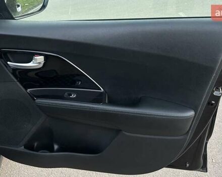Черный Киа Niro, объемом двигателя 0 л и пробегом 121 тыс. км за 18999 $, фото 34 на Automoto.ua