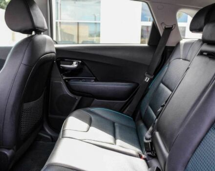 Чорний Кіа Niro, об'ємом двигуна 0 л та пробігом 16 тис. км за 6500 $, фото 9 на Automoto.ua