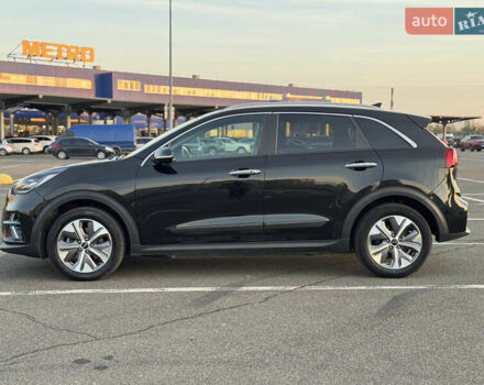 Чорний Кіа Niro, об'ємом двигуна 0 л та пробігом 155 тис. км за 20300 $, фото 16 на Automoto.ua