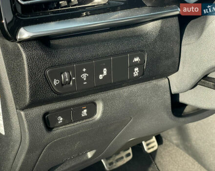 Черный Киа Niro, объемом двигателя 0 л и пробегом 61 тыс. км за 22999 $, фото 41 на Automoto.ua