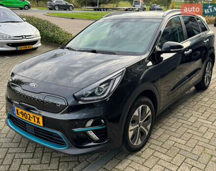 Чорний Кіа Niro, об'ємом двигуна 0 л та пробігом 143 тис. км за 17300 $, фото 1 на Automoto.ua