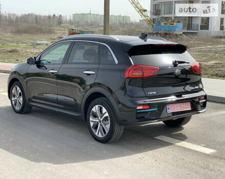 Чорний Кіа Niro, об'ємом двигуна 0 л та пробігом 36 тис. км за 23999 $, фото 7 на Automoto.ua