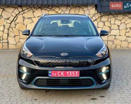 Чорний Кіа Niro, об'ємом двигуна 0 л та пробігом 67 тис. км за 20999 $, фото 3 на Automoto.ua