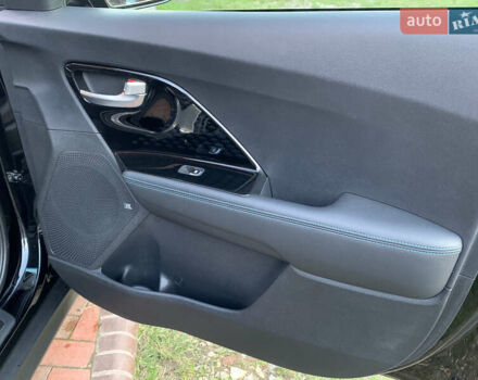 Черный Киа Niro, объемом двигателя 0 л и пробегом 60 тыс. км за 22799 $, фото 60 на Automoto.ua