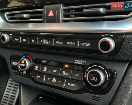 Черный Киа Niro, объемом двигателя 0 л и пробегом 60 тыс. км за 22799 $, фото 57 на Automoto.ua