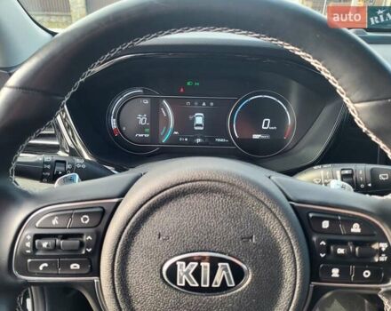 Черный Киа Niro, объемом двигателя 0 л и пробегом 79 тыс. км за 18300 $, фото 19 на Automoto.ua