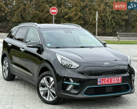 Черный Киа Niro, объемом двигателя 0 л и пробегом 80 тыс. км за 19890 $, фото 120 на Automoto.ua