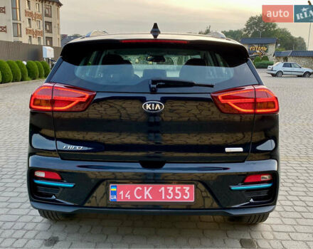 Чорний Кіа Niro, об'ємом двигуна 0 л та пробігом 67 тис. км за 20999 $, фото 15 на Automoto.ua