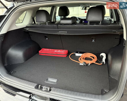 Черный Киа Niro, объемом двигателя 0 л и пробегом 80 тыс. км за 21850 $, фото 45 на Automoto.ua