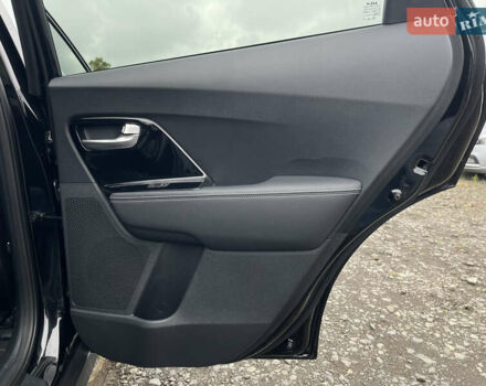Чорний Кіа Niro, об'ємом двигуна 0 л та пробігом 50 тис. км за 22553 $, фото 38 на Automoto.ua