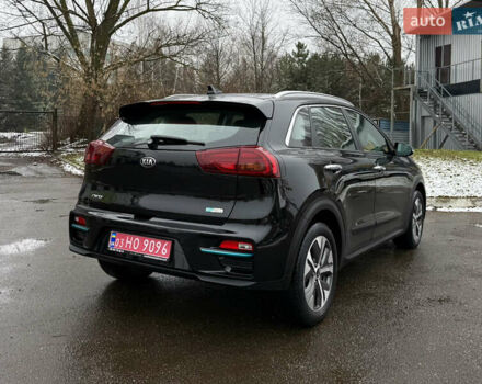 Чорний Кіа Niro, об'ємом двигуна 0 л та пробігом 78 тис. км за 19300 $, фото 4 на Automoto.ua