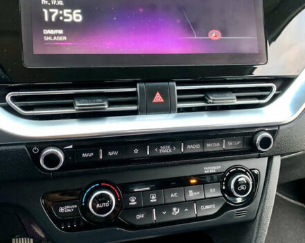 Черный Киа Niro, объемом двигателя 0 л и пробегом 94 тыс. км за 17900 $, фото 105 на Automoto.ua