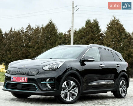 Черный Киа Niro, объемом двигателя 0 л и пробегом 80 тыс. км за 19999 $, фото 104 на Automoto.ua