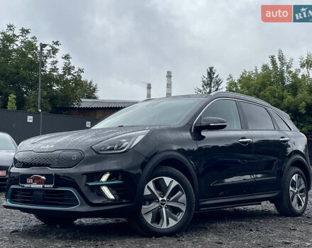 Чорний Кіа Niro, об'ємом двигуна 0 л та пробігом 50 тис. км за 22553 $, фото 3 на Automoto.ua