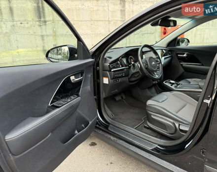 Черный Киа Niro, объемом двигателя 0 л и пробегом 80 тыс. км за 21850 $, фото 60 на Automoto.ua