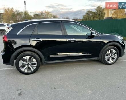 Черный Киа Niro, объемом двигателя 0 л и пробегом 121 тыс. км за 18999 $, фото 20 на Automoto.ua