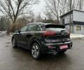 Чорний Кіа Niro, об'ємом двигуна 0 л та пробігом 78 тис. км за 19300 $, фото 4 на Automoto.ua