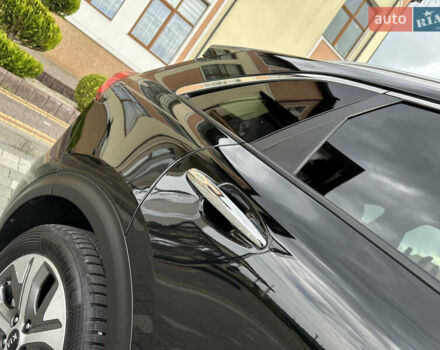 Чорний Кіа Niro, об'ємом двигуна 0 л та пробігом 51 тис. км за 21500 $, фото 11 на Automoto.ua