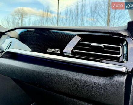 Черный Киа Niro, объемом двигателя 0 л и пробегом 89 тыс. км за 19350 $, фото 77 на Automoto.ua