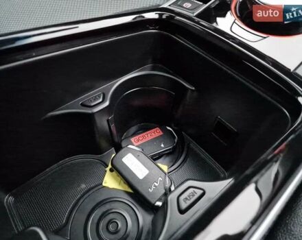 Черный Киа Niro, объемом двигателя 0 л и пробегом 65 тыс. км за 20800 $, фото 39 на Automoto.ua