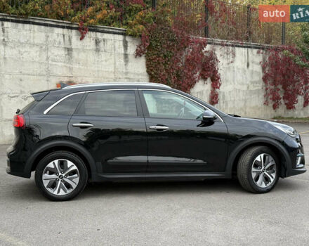 Черный Киа Niro, объемом двигателя 0 л и пробегом 80 тыс. км за 21899 $, фото 13 на Automoto.ua