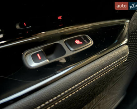 Чорний Кіа Niro, об'ємом двигуна 0 л та пробігом 78 тис. км за 19300 $, фото 31 на Automoto.ua