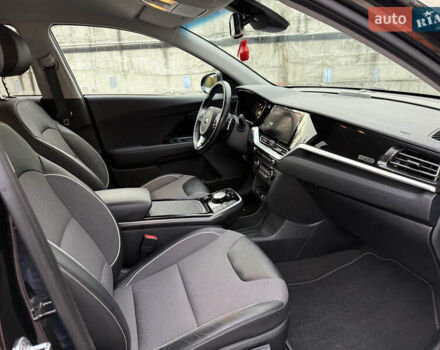 Черный Киа Niro, объемом двигателя 0 л и пробегом 80 тыс. км за 21850 $, фото 25 на Automoto.ua