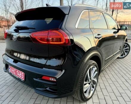 Черный Киа Niro, объемом двигателя 0 л и пробегом 89 тыс. км за 19350 $, фото 21 на Automoto.ua