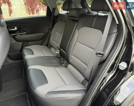 Черный Киа Niro, объемом двигателя 0 л и пробегом 80 тыс. км за 21850 $, фото 58 на Automoto.ua