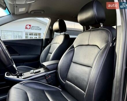 Черный Киа Niro, объемом двигателя 0 л и пробегом 89 тыс. км за 19350 $, фото 48 на Automoto.ua