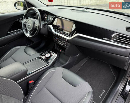 Черный Киа Niro, объемом двигателя 0 л и пробегом 80 тыс. км за 21850 $, фото 36 на Automoto.ua