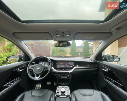 Черный Киа Niro, объемом двигателя 0 л и пробегом 80 тыс. км за 21899 $, фото 28 на Automoto.ua