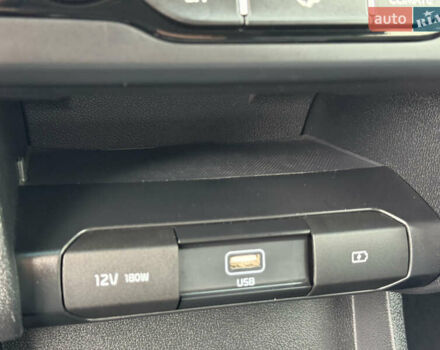 Черный Киа Niro, объемом двигателя 0 л и пробегом 80 тыс. км за 19650 $, фото 51 на Automoto.ua