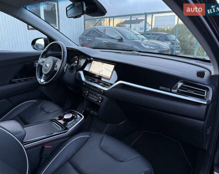 Черный Киа Niro, объемом двигателя 0 л и пробегом 88 тыс. км за 23900 $, фото 106 на Automoto.ua