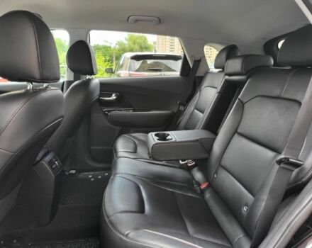 Черный Киа Niro, объемом двигателя 0 л и пробегом 138 тыс. км за 18999 $, фото 4 на Automoto.ua