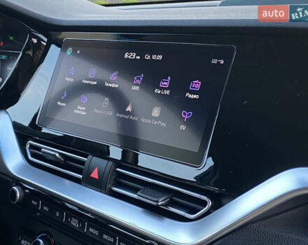 Чорний Кіа Niro, об'ємом двигуна 0 л та пробігом 67 тис. км за 20999 $, фото 39 на Automoto.ua